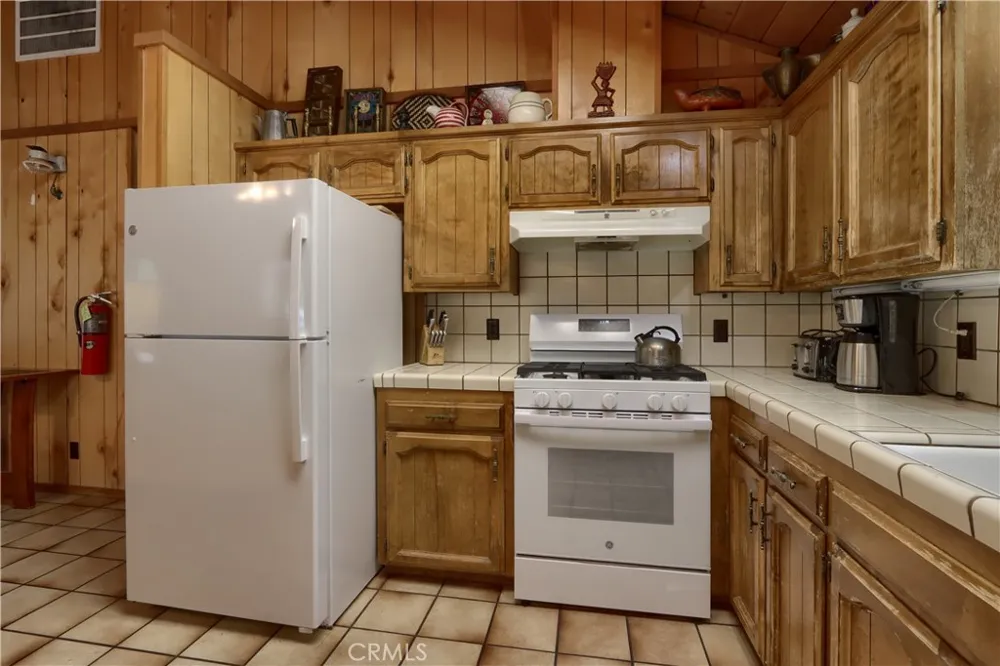 8041 Chilnualna Falls Wawona, CA 95389