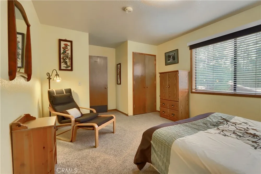 8041 Chilnualna Falls Wawona, CA 95389