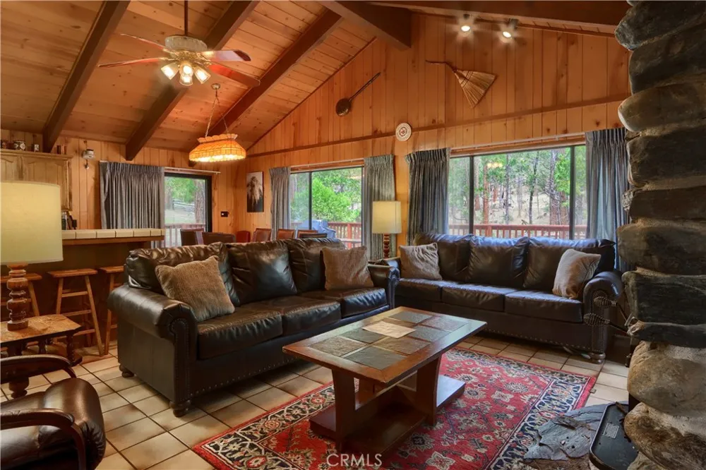 8041 Chilnualna Falls Wawona, CA 95389