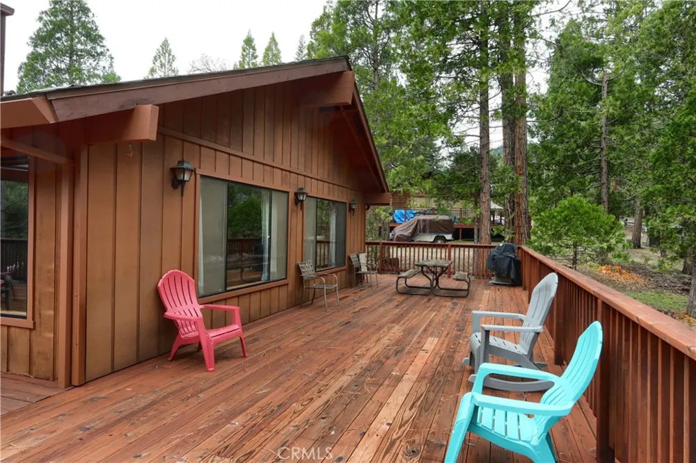 8041 Chilnualna Falls Wawona, CA 95389