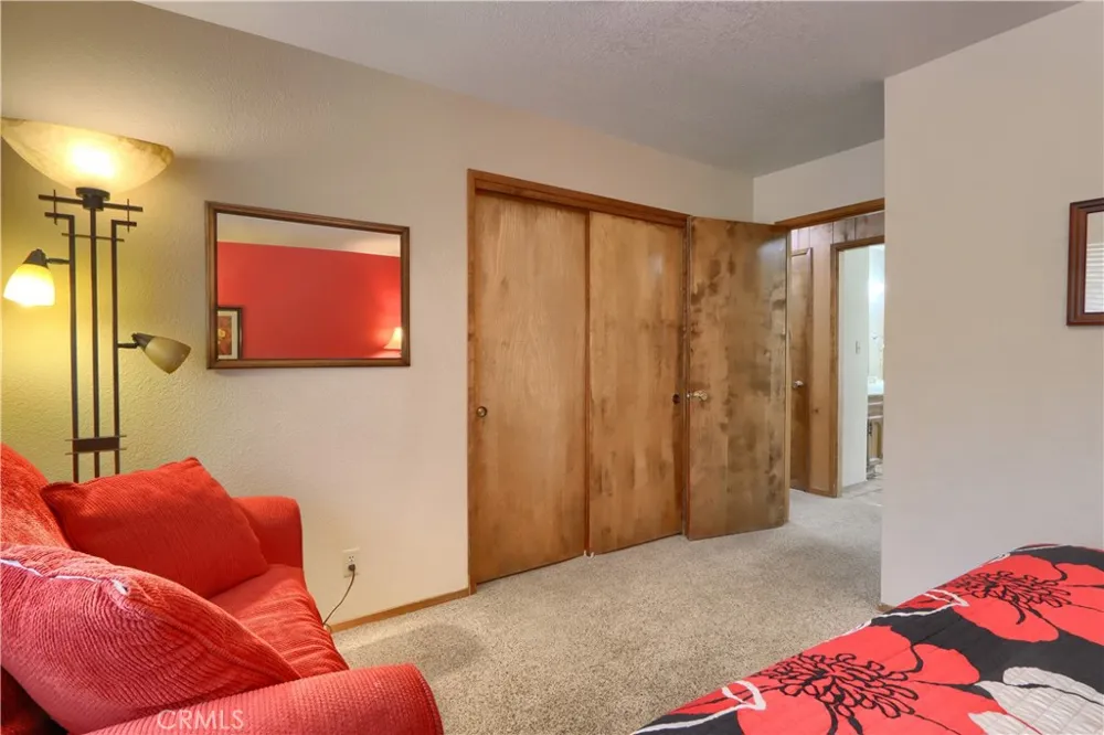 8041 Chilnualna Falls Wawona, CA 95389