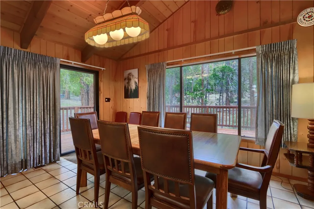 8041 Chilnualna Falls Wawona, CA 95389