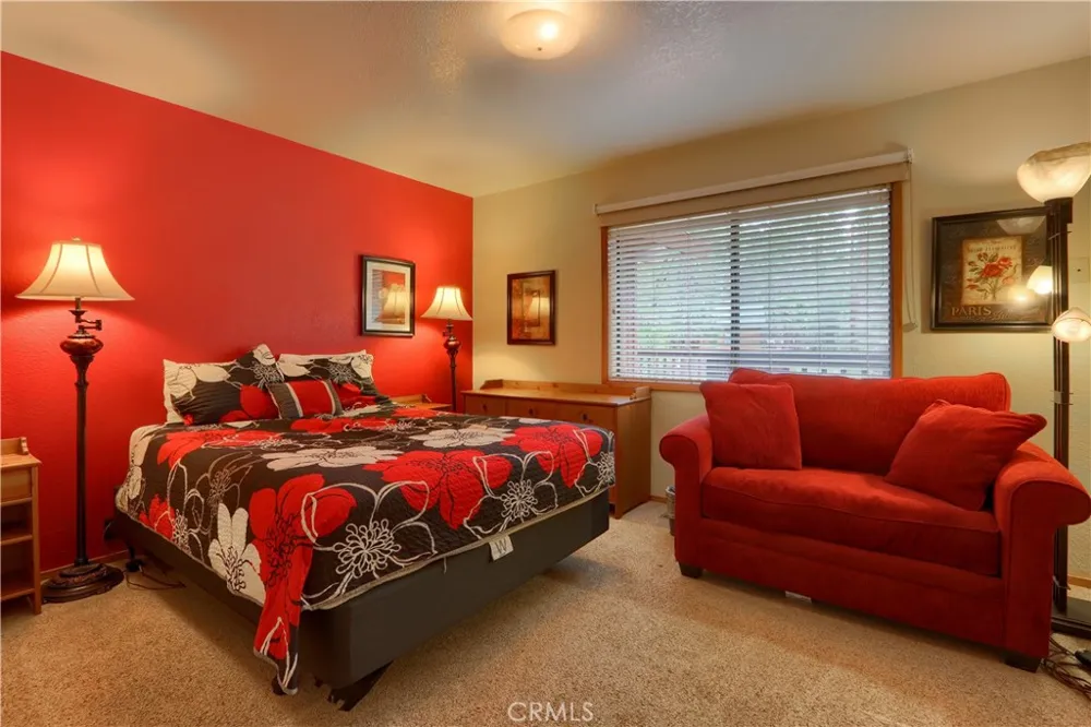 8041 Chilnualna Falls Wawona, CA 95389