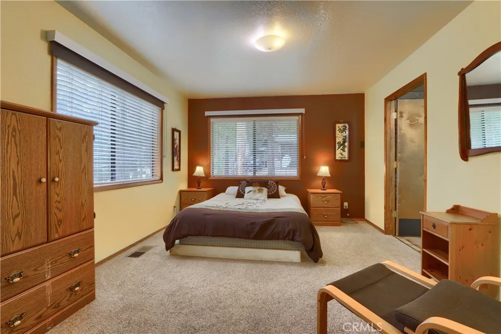 8041 Chilnualna Falls Wawona, CA 95389