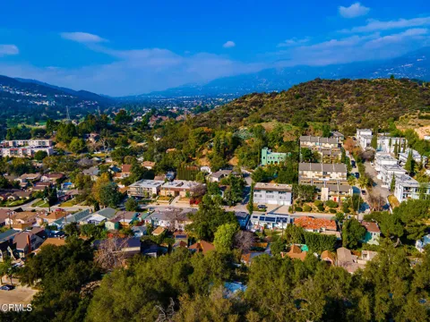4 Vista Del Verde Drive