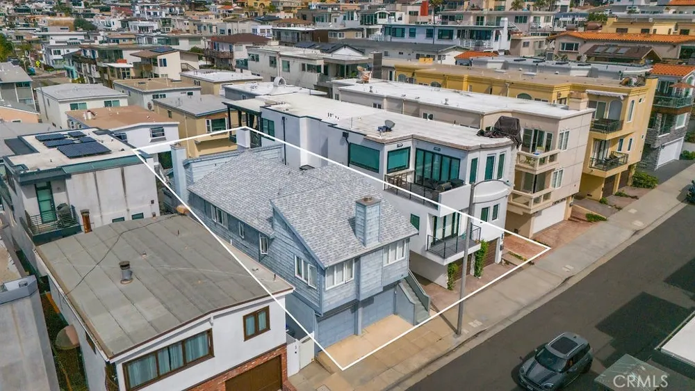 127 21st Manhattan Beach, CA 90266