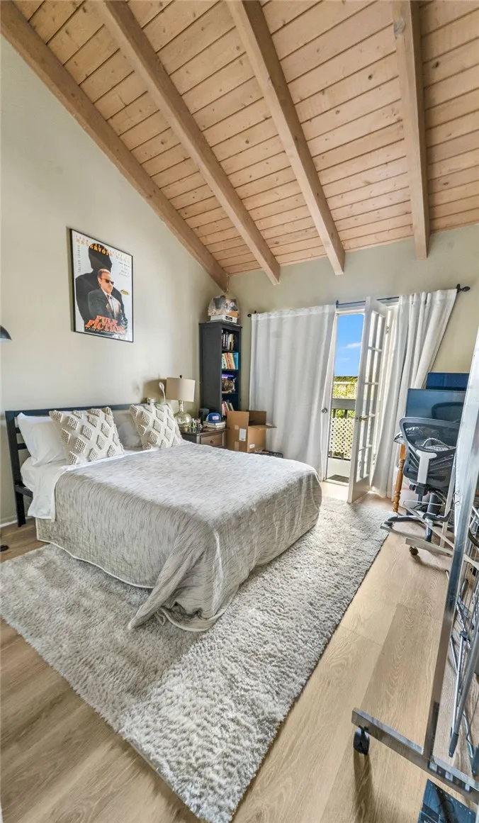 127 21st Manhattan Beach, CA 90266