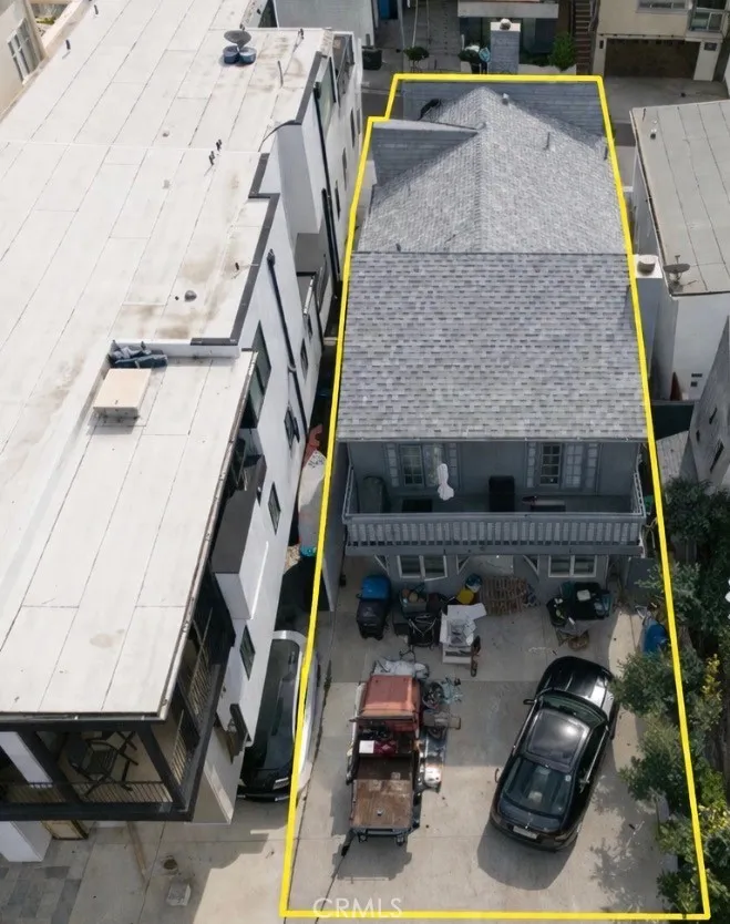 127 21st Manhattan Beach, CA 90266