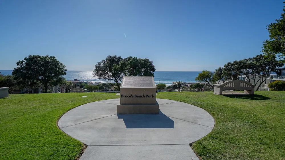 127 21st Manhattan Beach, CA 90266