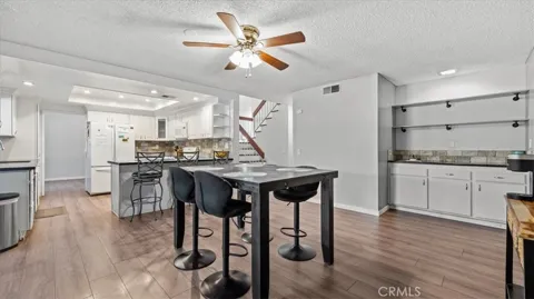 1445 E Bermuda Dunes