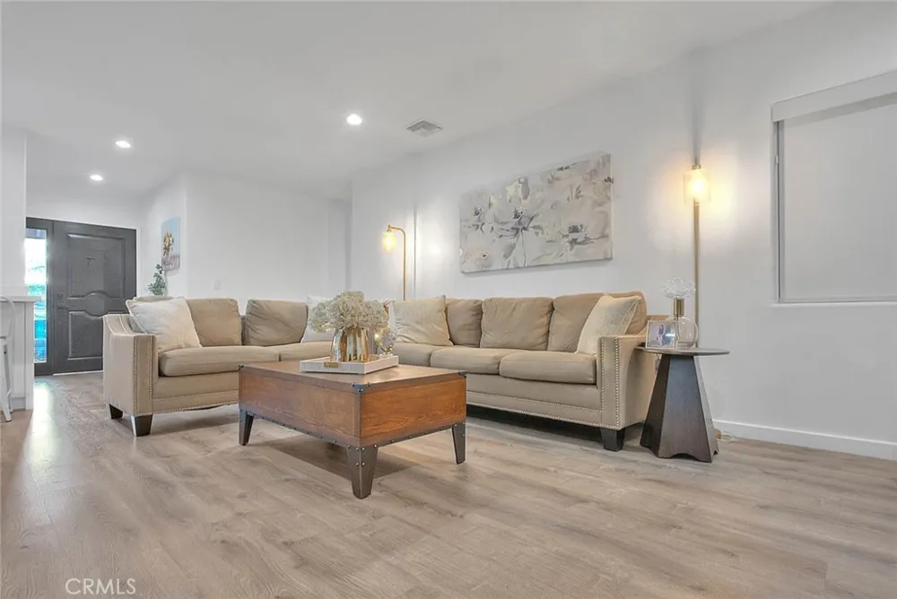 1862 Bonnie Brae Pomona, CA 91767
