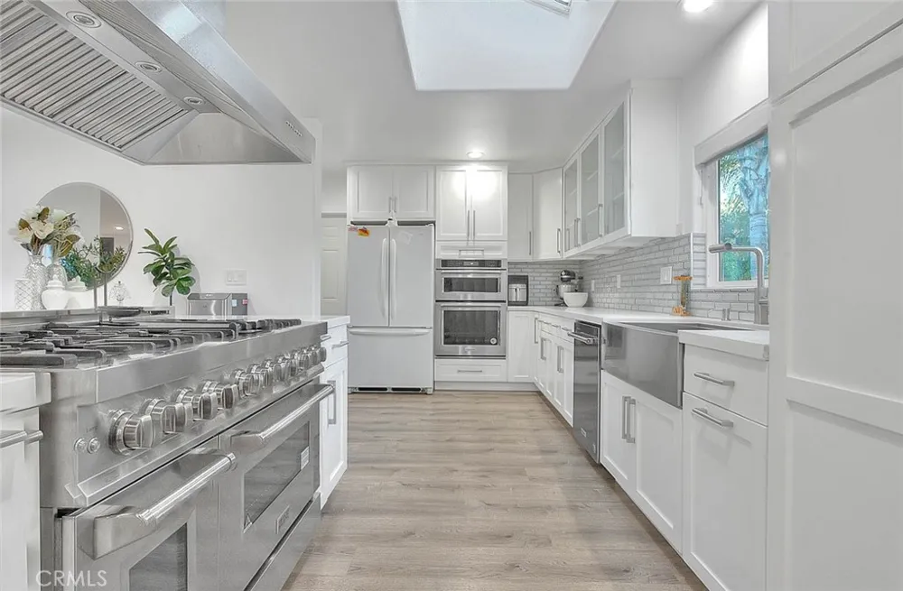 1862 Bonnie Brae Pomona, CA 91767