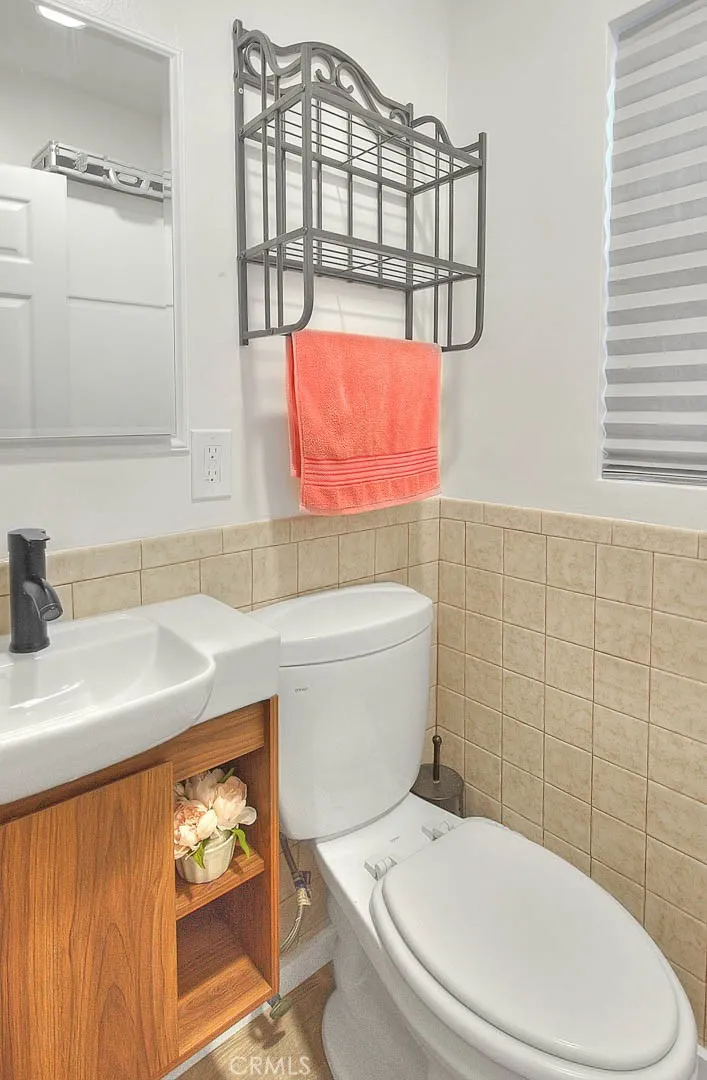 1862 Bonnie Brae Pomona, CA 91767