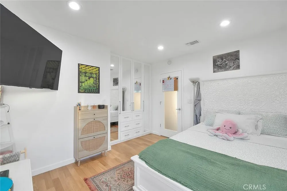 1862 Bonnie Brae Pomona, CA 91767