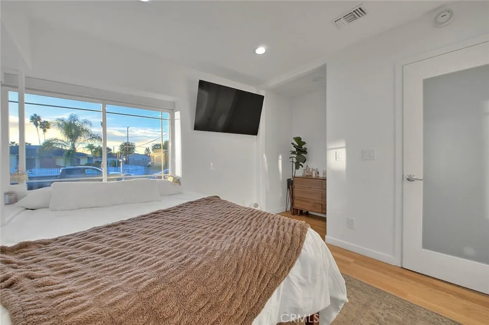 1862 Bonnie Brae Pomona, CA 91767