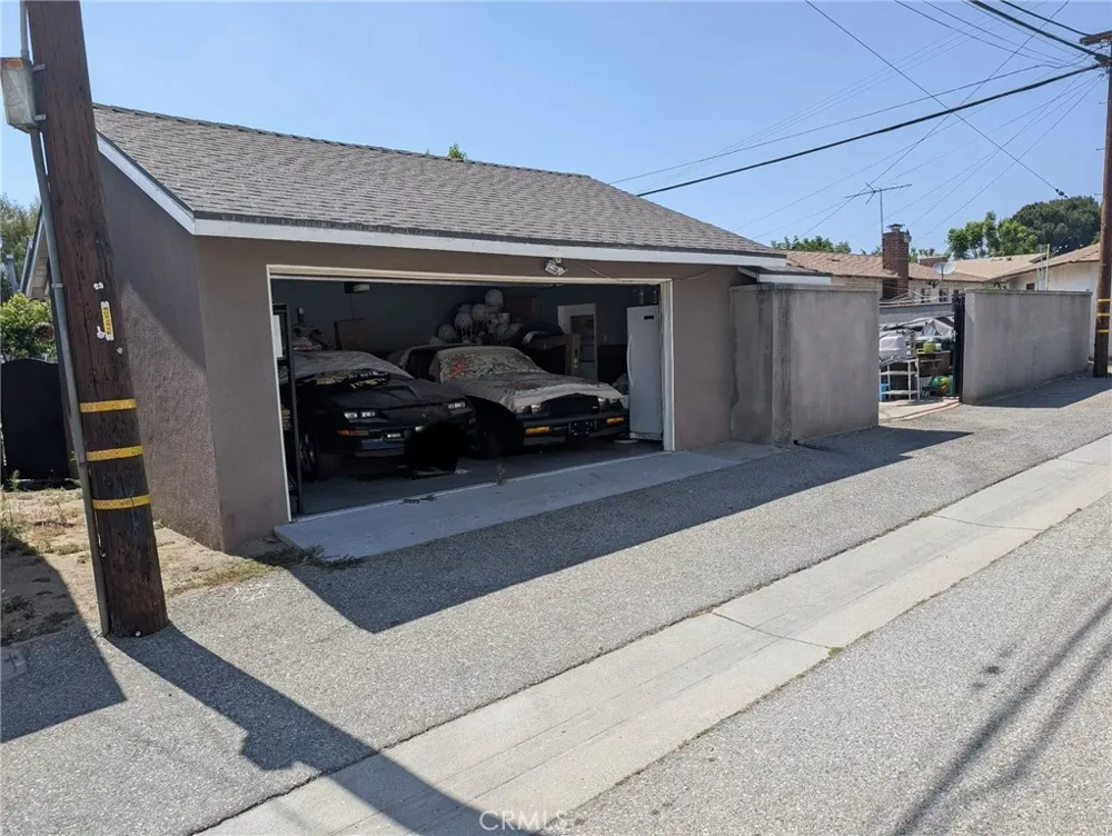 1862 Bonnie Brae Pomona, CA 91767