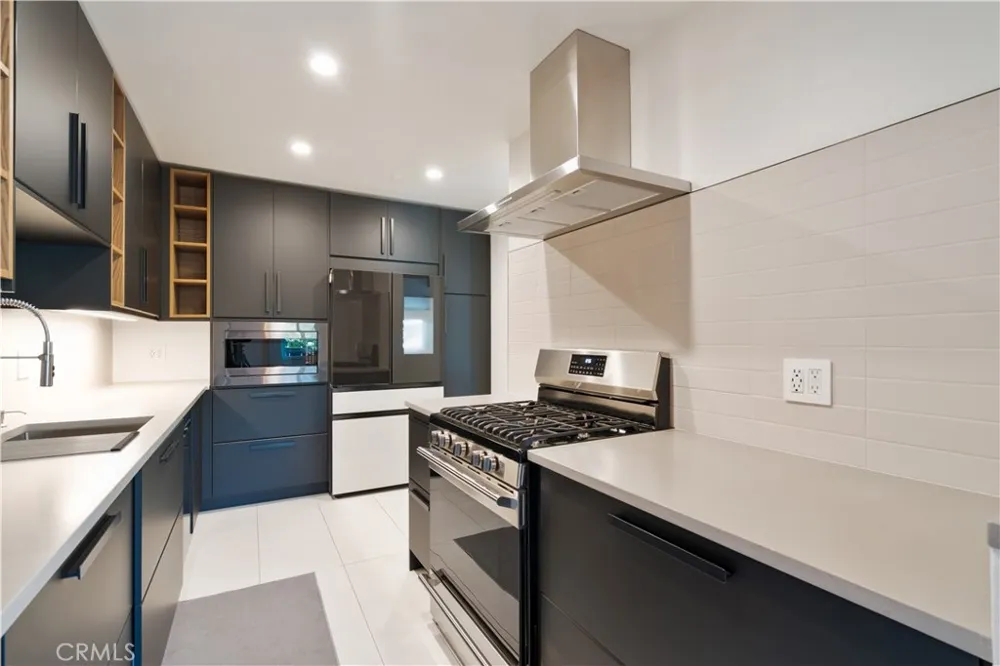 4806 Hollow Corner #234 Culver City, CA 90230