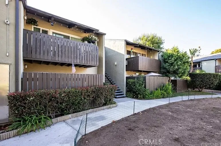 4806 Hollow Corner #234 Culver City, CA 90230