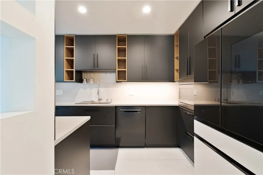 4806 Hollow Corner #234 Culver City, CA 90230