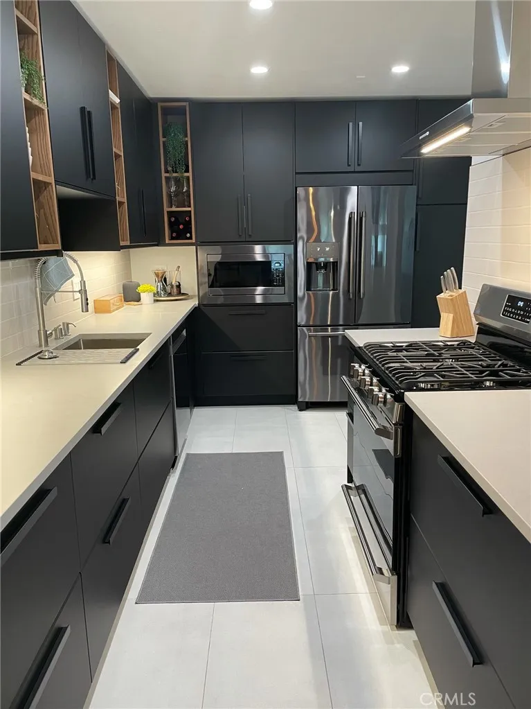 4806 Hollow Corner #234 Culver City, CA 90230