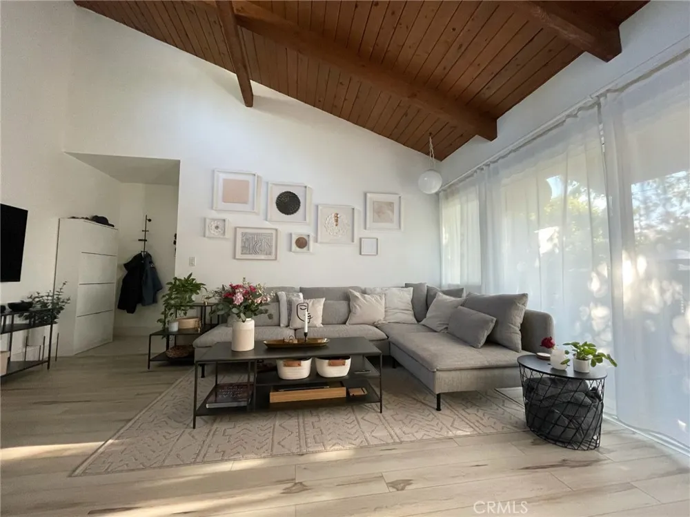 4806 Hollow Corner #234 Culver City, CA 90230