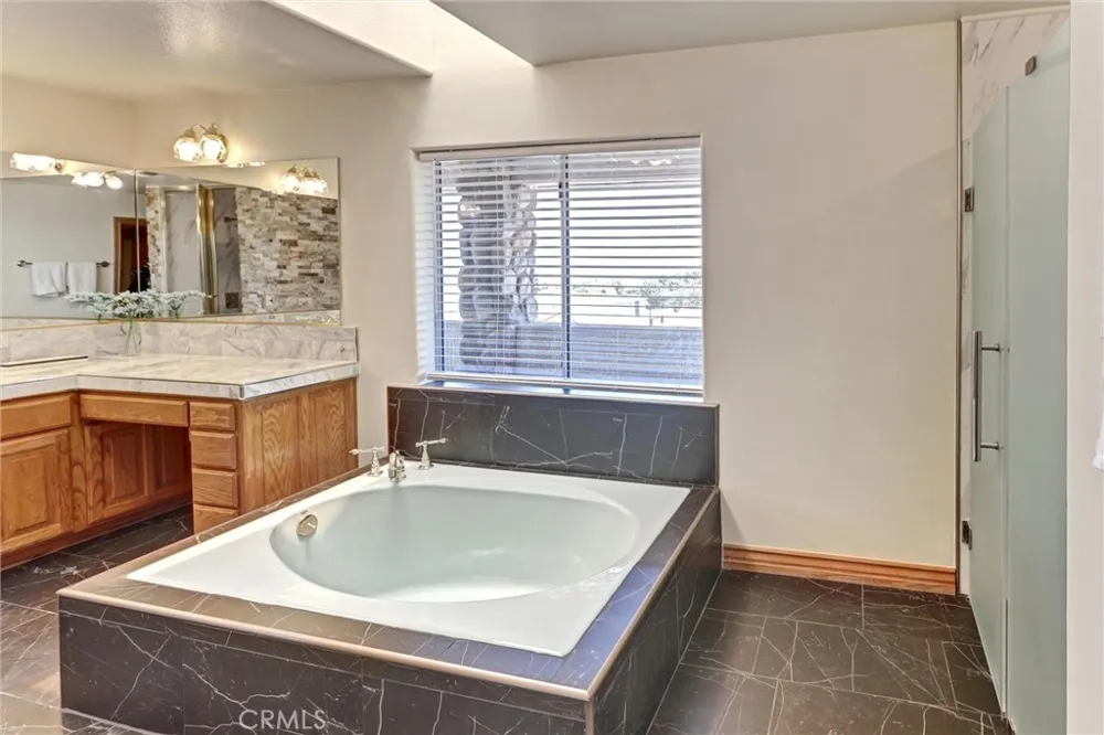 6965 Bandicoot Trl #2310 Oak Hills, CA 92344