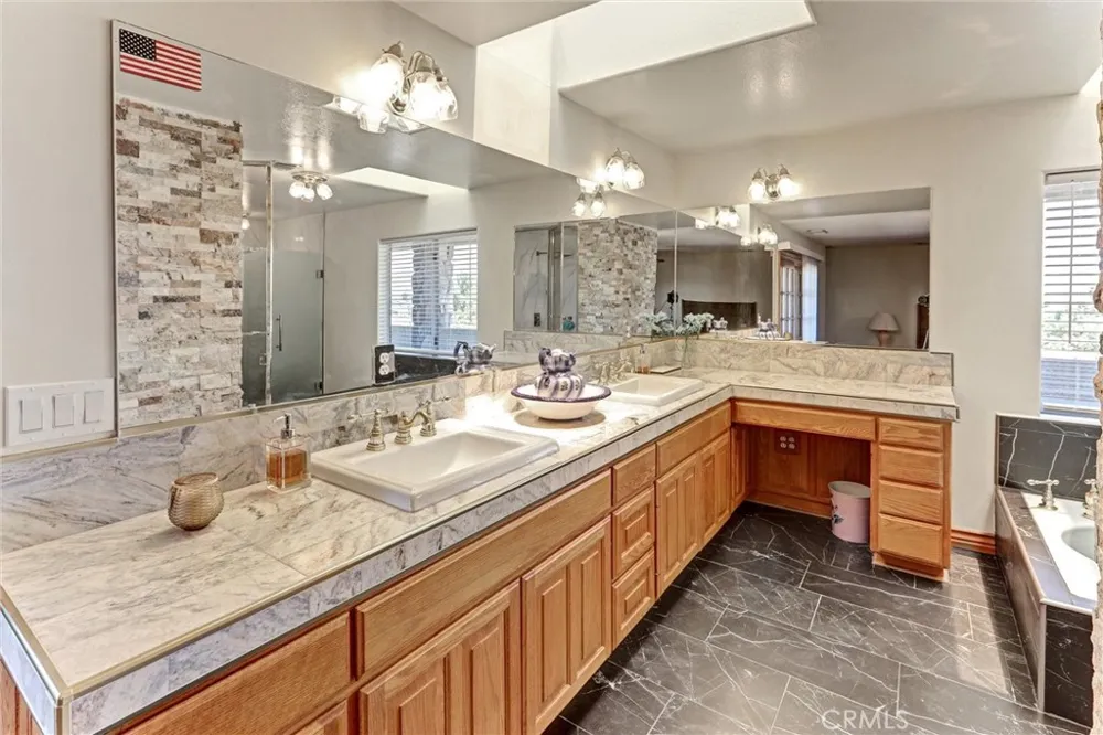 6965 Bandicoot Trl #2310 Oak Hills, CA 92344