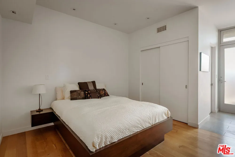 628 Penn Street El Segundo, CA 90245