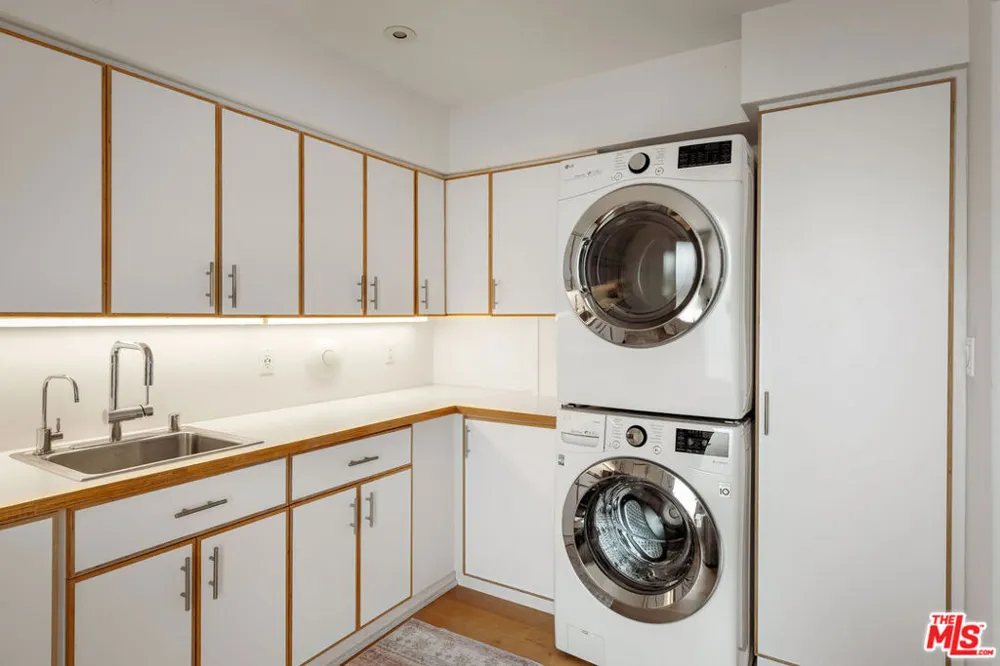 628 Penn Street El Segundo, CA 90245