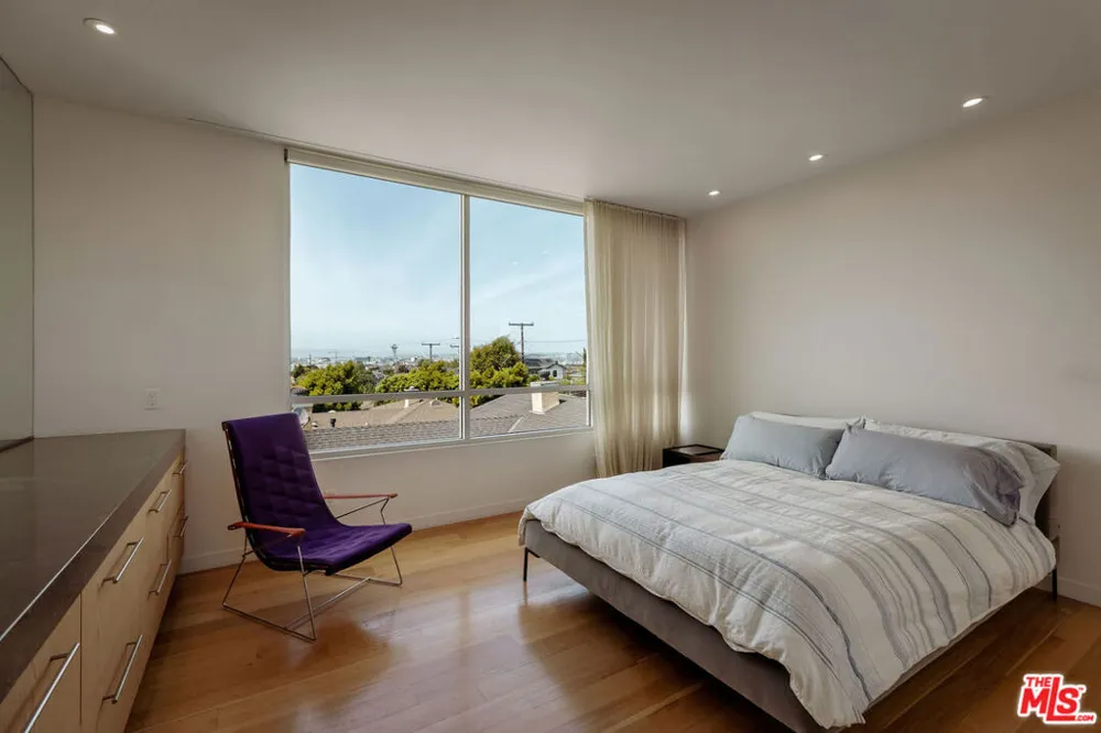 628 Penn Street El Segundo, CA 90245