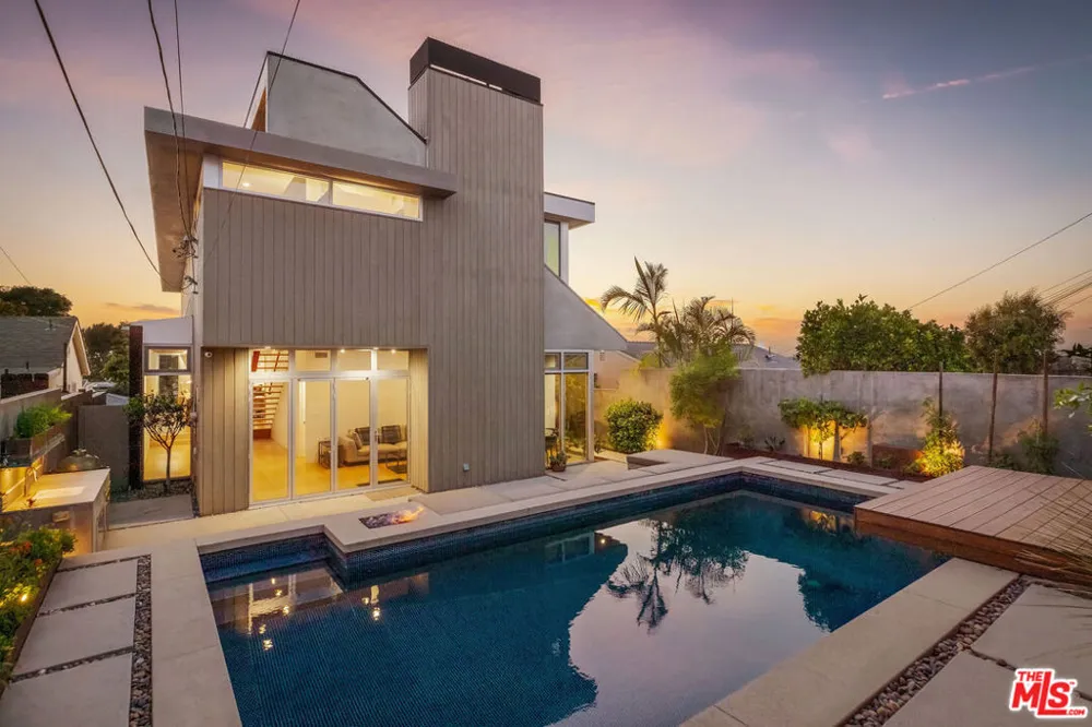 628 Penn Street El Segundo, CA 90245
