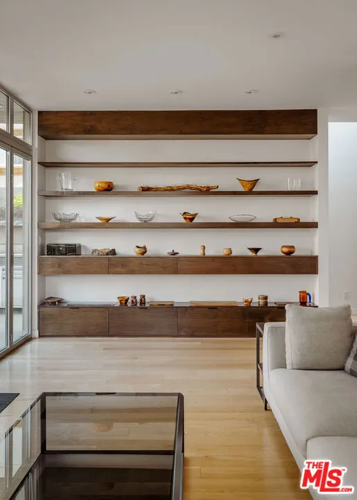 628 Penn Street El Segundo, CA 90245