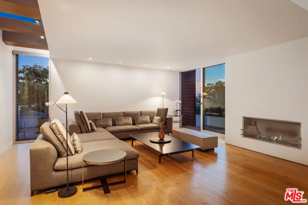 628 Penn Street El Segundo, CA 90245
