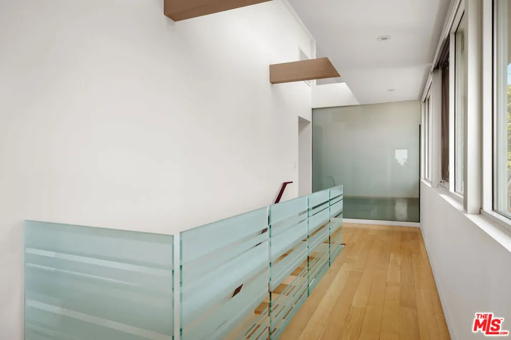 628 Penn Street El Segundo, CA 90245
