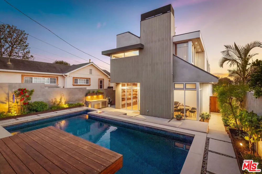 628 Penn Street El Segundo, CA 90245