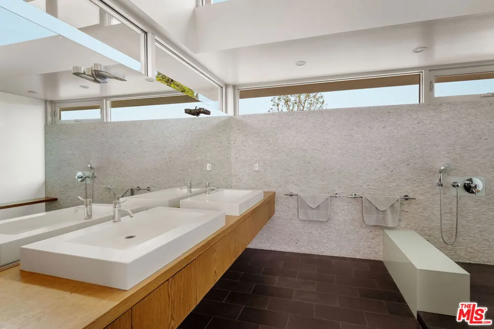 628 Penn Street El Segundo, CA 90245