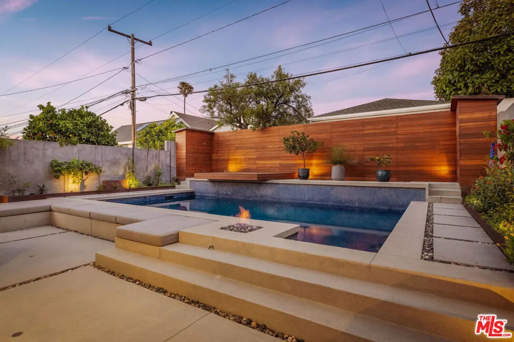 628 Penn Street El Segundo, CA 90245
