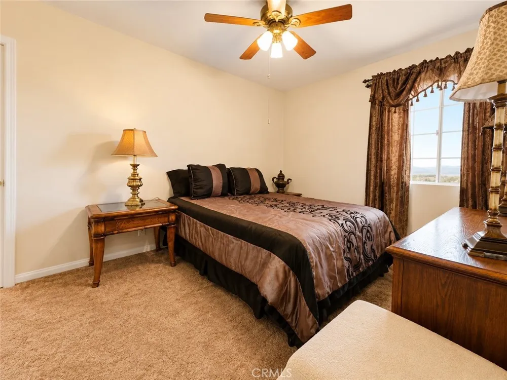 11410 Brookshire #212 Downey, CA 90241