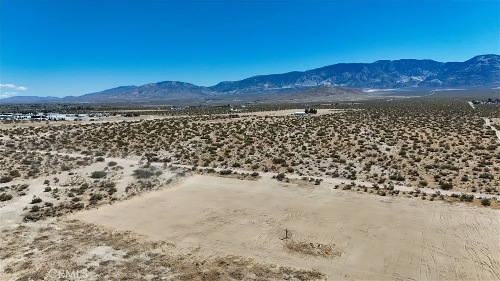 731 Sunset Road Lucerne Valley, CA 92356