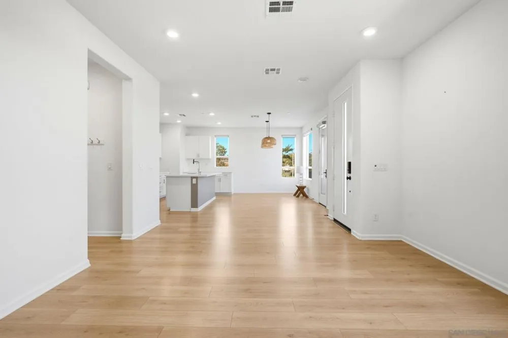 Address Not Shown Vista, CA 92081