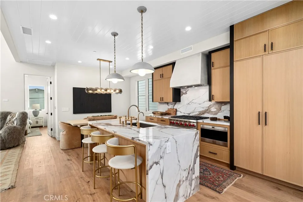 715 Poinsettia Avenue Corona del Mar, CA 92625