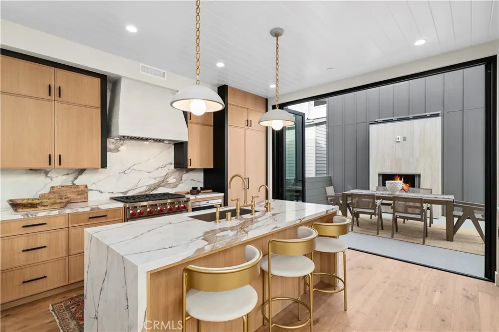 715 Poinsettia Avenue Corona del Mar, CA 92625