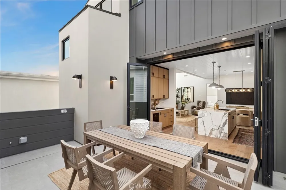 715 Poinsettia Avenue Corona del Mar, CA 92625