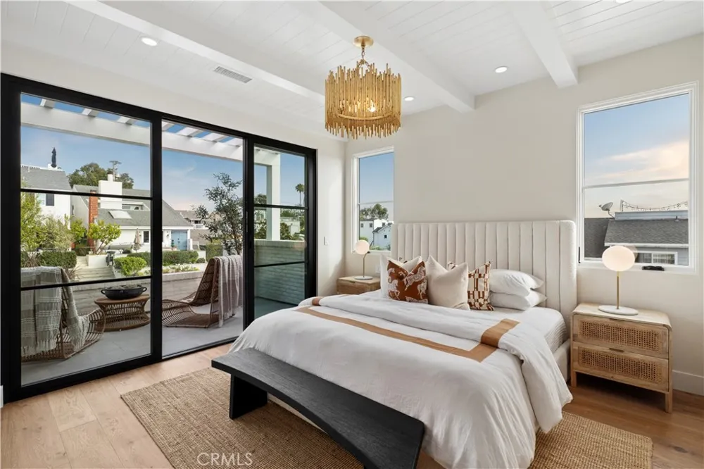 715 Poinsettia Corona del Mar, CA 92625