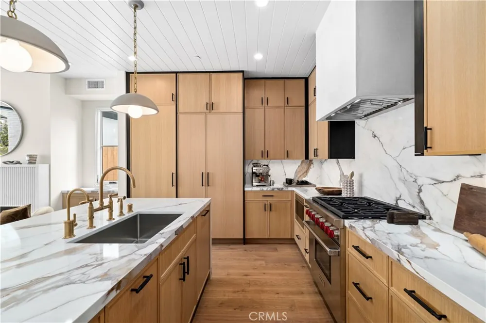 715 Poinsettia Corona del Mar, CA 92625