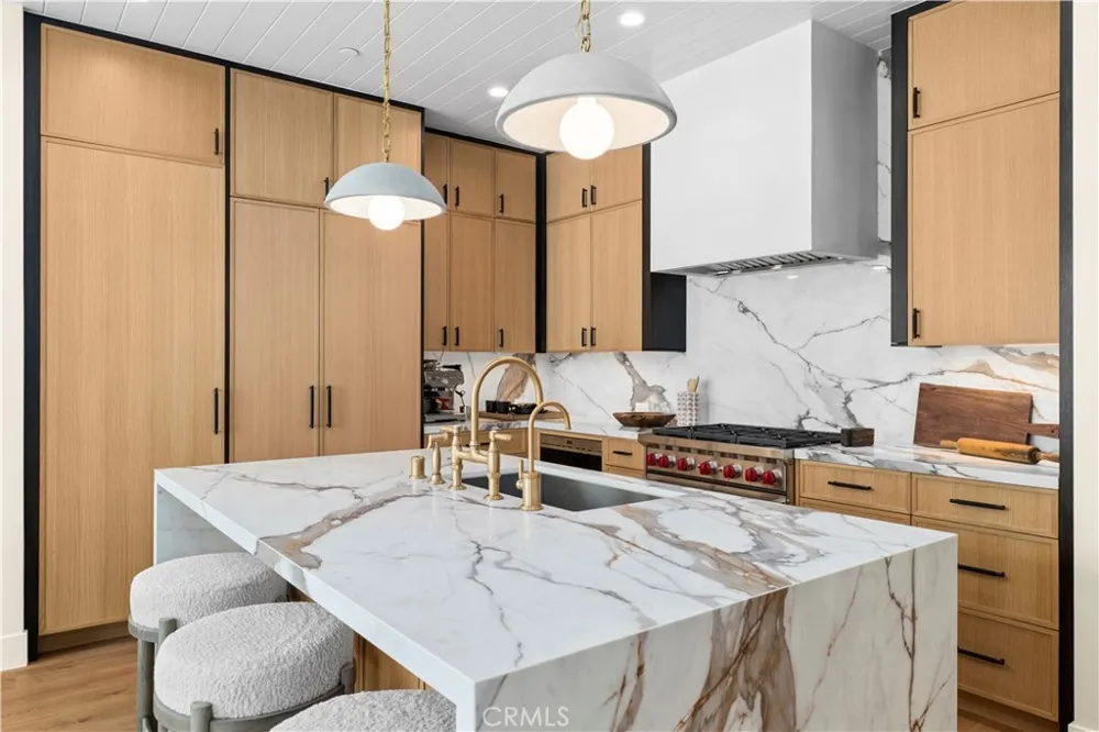 715 Poinsettia Corona del Mar, CA 92625
