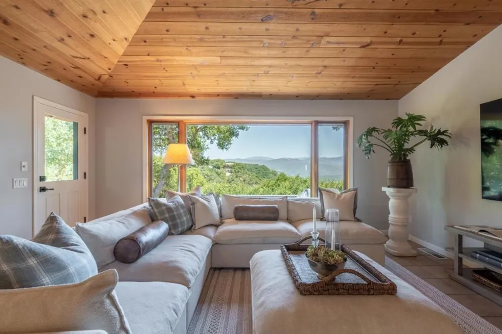 297 El Caminito Road Carmel Valley, CA 93924