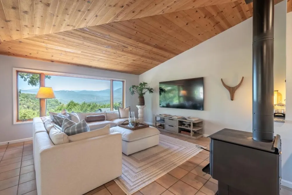297 El Caminito Road Carmel Valley, CA 93924