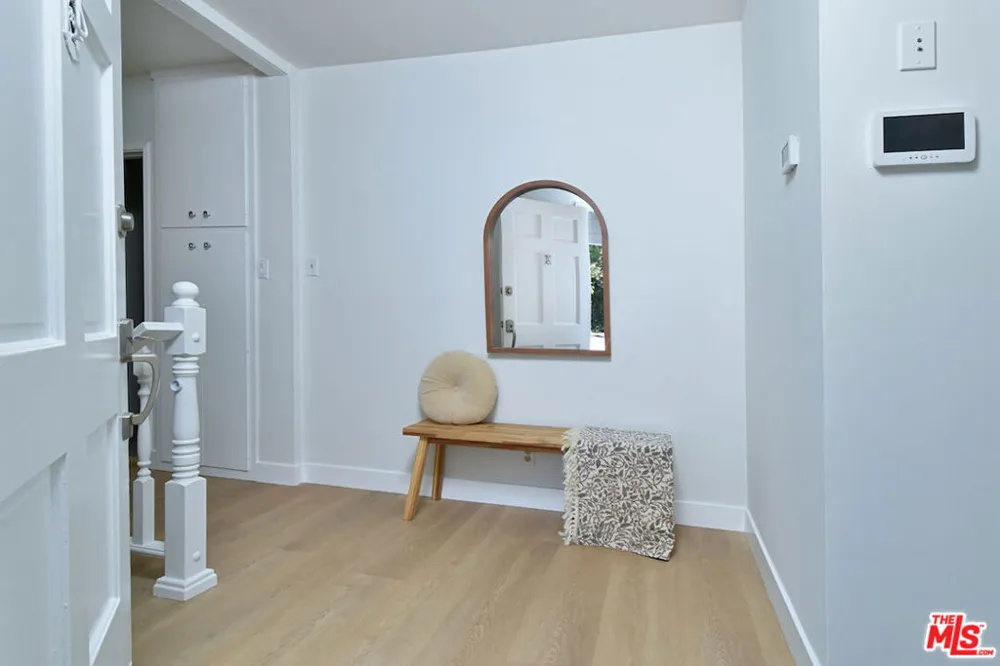 3753 Berry Drive Studio City, CA 91604