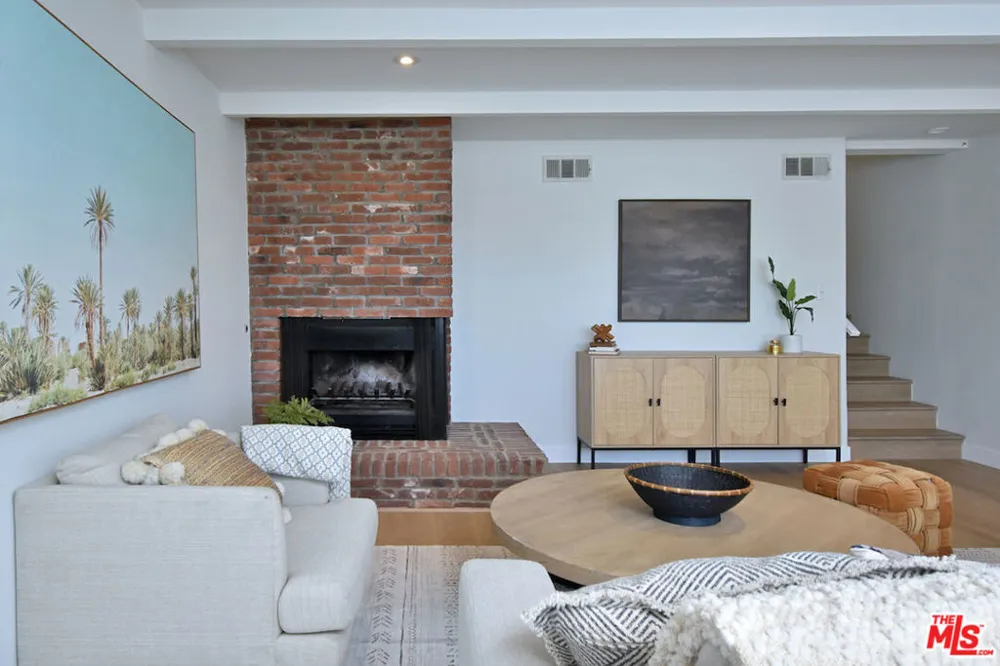 3753 Berry Drive Studio City, CA 91604